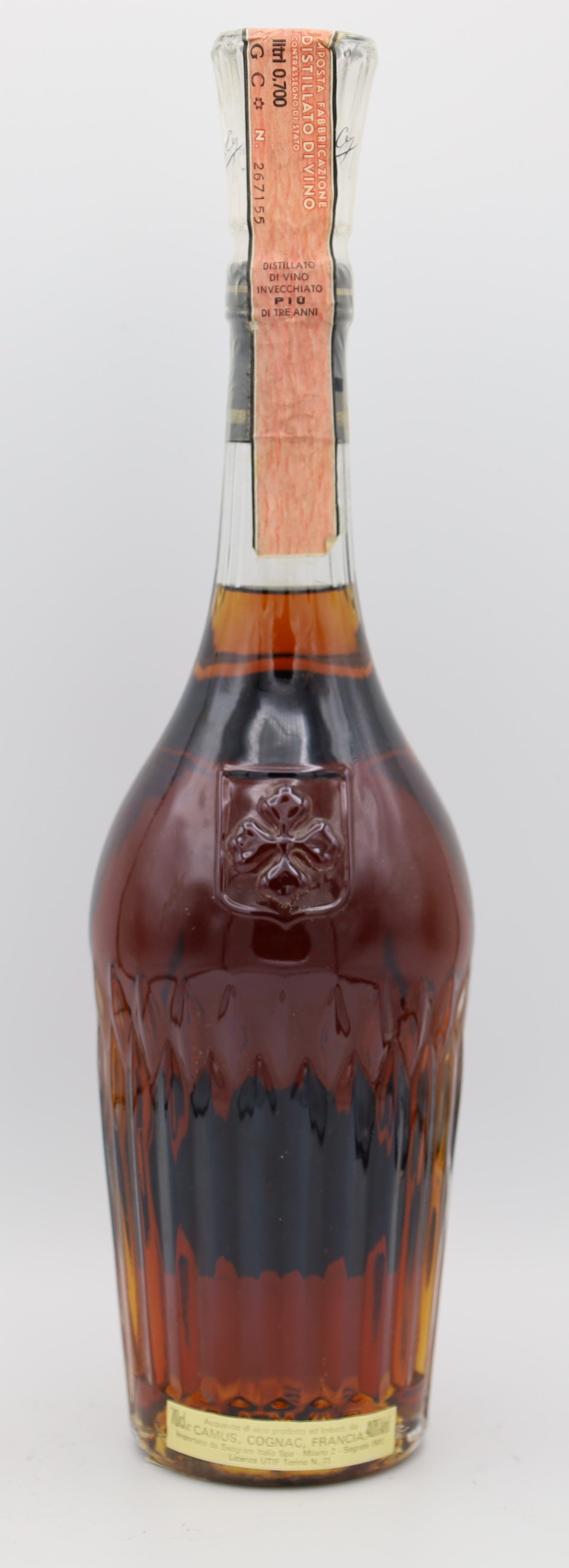 Camus D’Cey XO Cognac – premium French brandy with rich amber color, smooth and complex flavors, ideal for collectors and connoisseurs.
