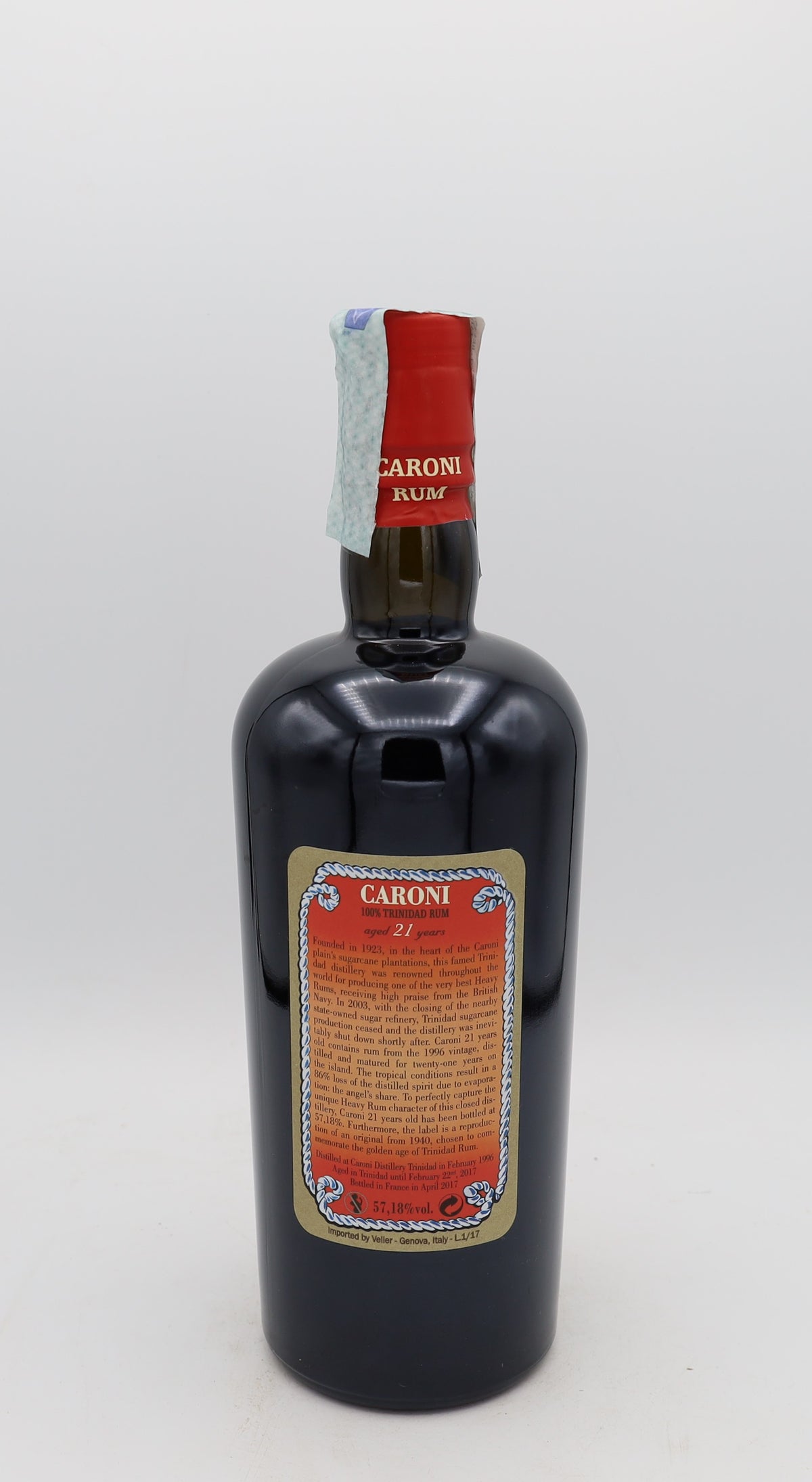 A Caroni Rum 1996 Extra Strong 100 Proof, 21 years old, Vélier edition, presented in a collector’s box – rare aged Caribbean rum with bold, complex flavors.