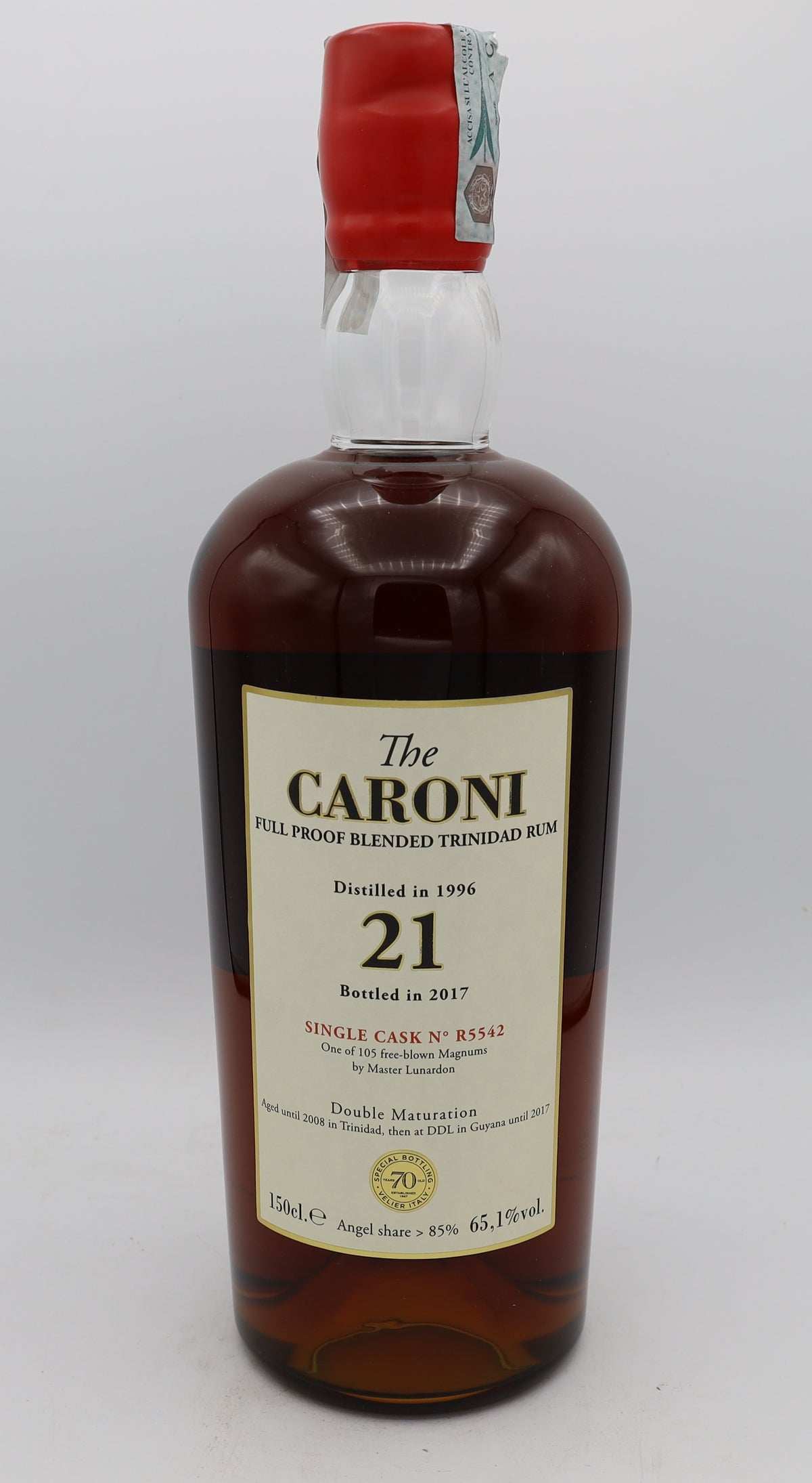 Caroni Rum Single Cask R5542, 21-Year-Old, Vintage 1996, Vélier Edition – rare aged Caribbean rum with deep, complex flavors.
