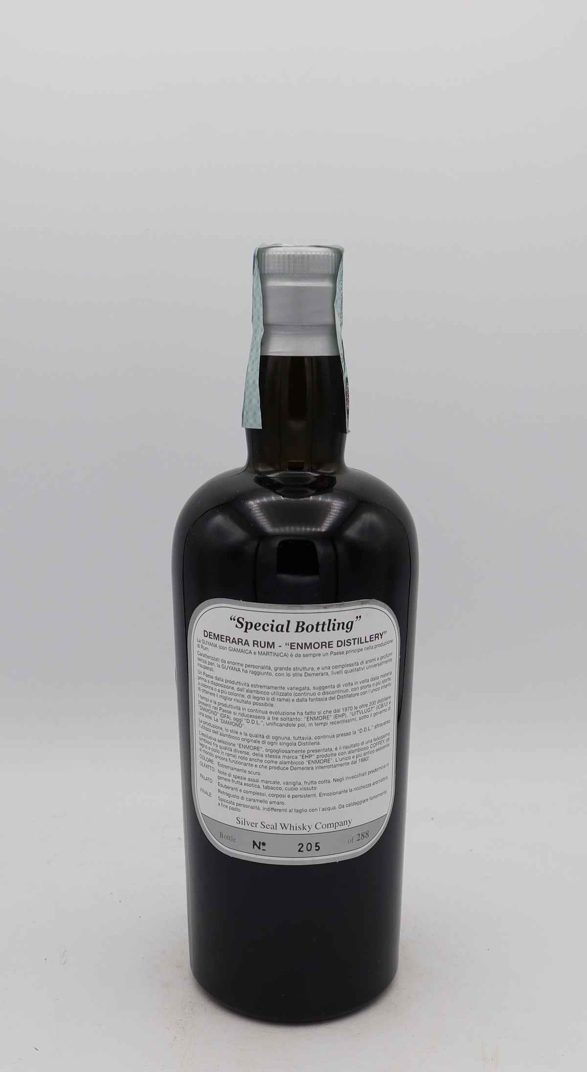 An Enmore 1977 Demerara Rum Ernst Knam Silver Seal, presented in a collector’s box – rare aged Caribbean rum with rich, complex flavors.