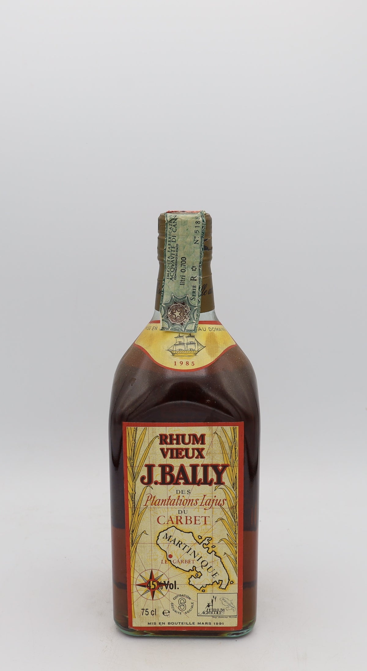 J. Bally 1985 Millésime Vieux Rhum Agricole, Reserved Treasures Club edition, presented in a collector’s box – rare aged Martinique rum with rich, complex flavors.