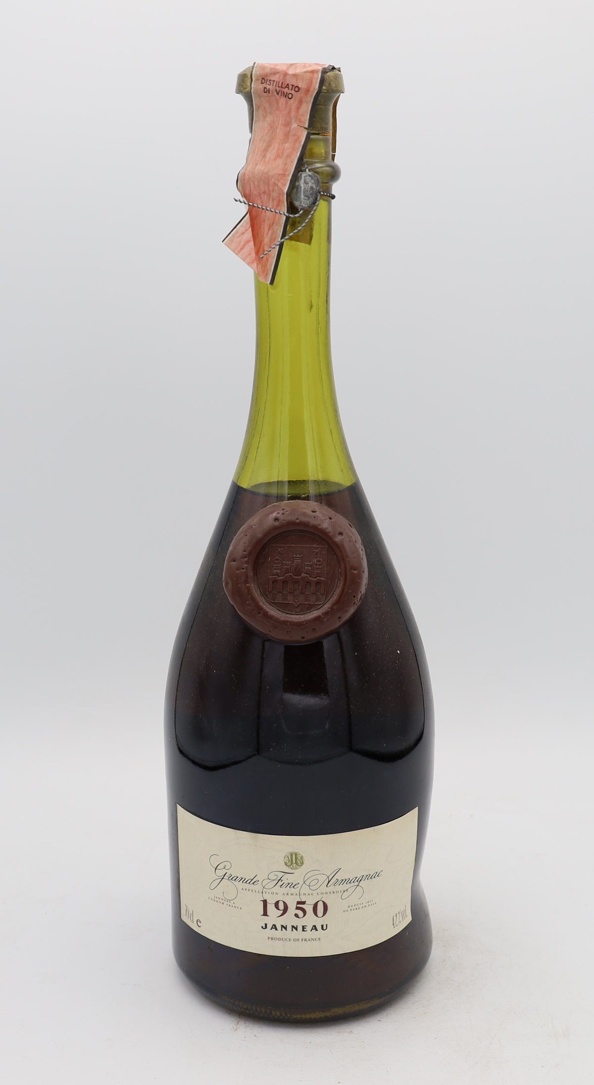 Janneau Grande Armagnac Vintage 1950 – exceptionally rare vintage brandy with rich, complex flavors, perfect for collectors.