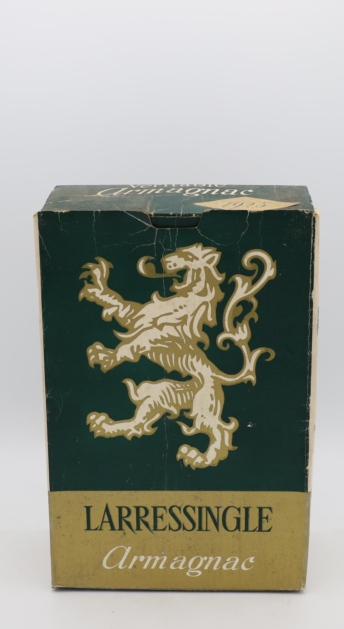 Larressingle Armagnac Vintage 1925, Reserved Treasures Club edition – exceptionally rare vintage brandy with rich, complex flavors, perfect for collectors.