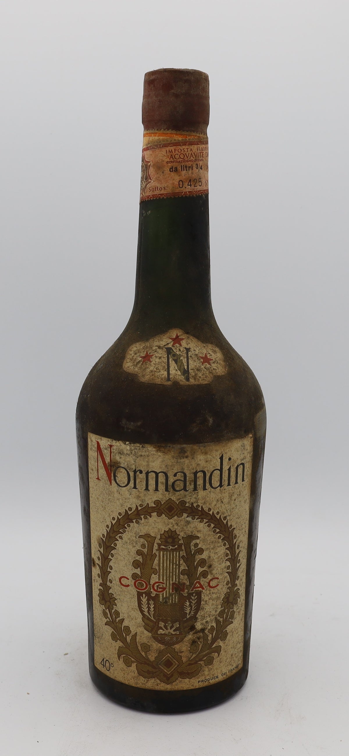 Normandin Cognac 3 Stars Vintage 1958 – rare aged brandy with rich, smooth flavors, ideal for collectors and connoisseurs.