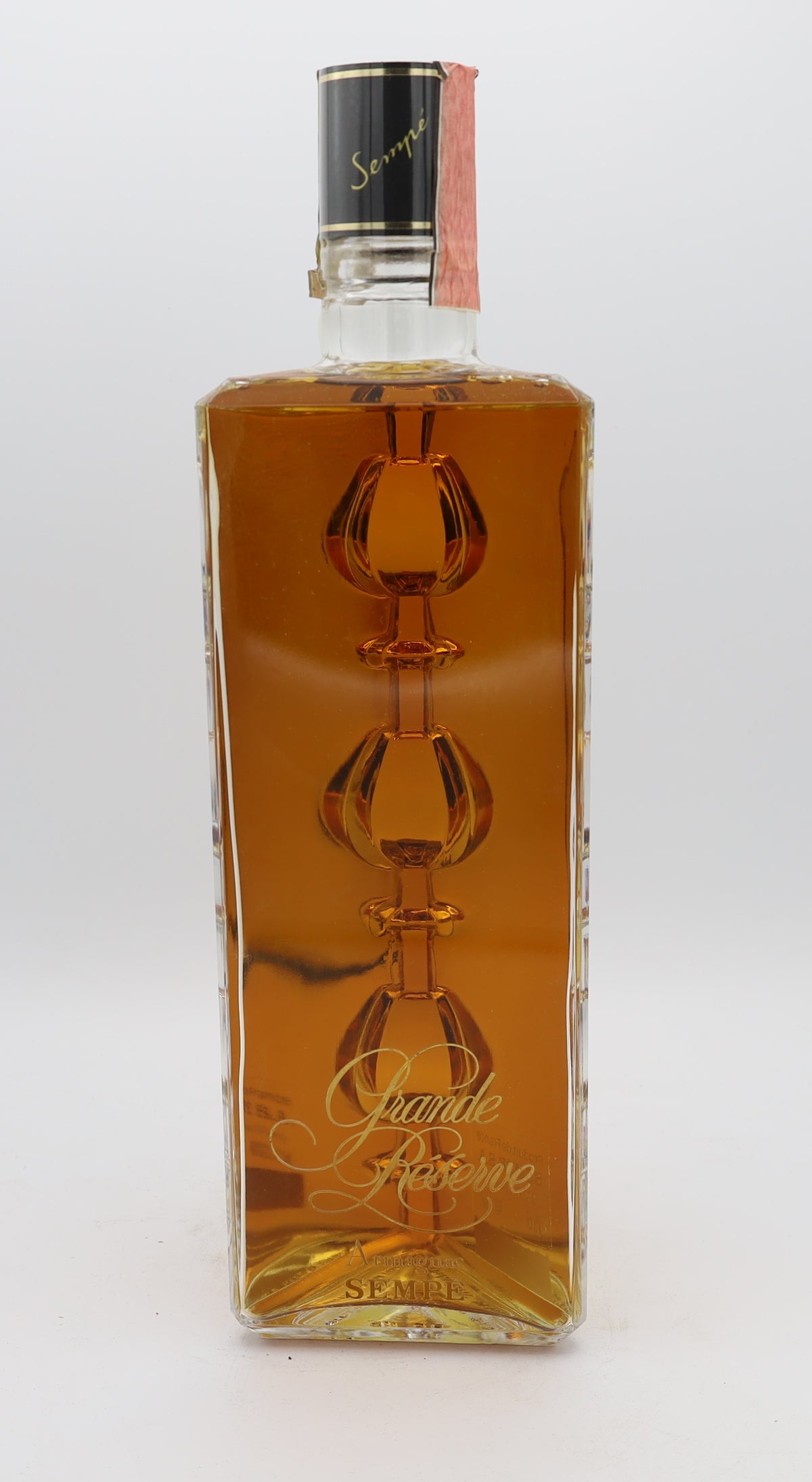 Sempé Armagnac Grande Réserve, Reserved Treasures Club edition, presented in a collector’s box – premium aged brandy with rich, complex flavors.