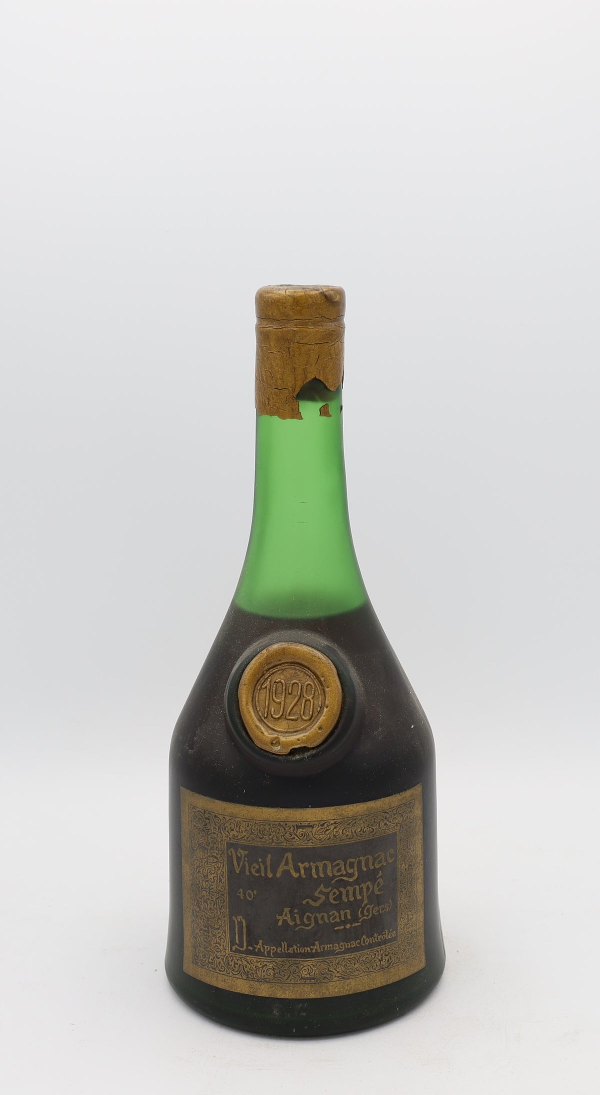 Sempé Armagnac Vintage 1928 Aignan, Reserved Treasures Club edition – exceptionally rare vintage brandy with rich, complex flavors, perfect for collectors.