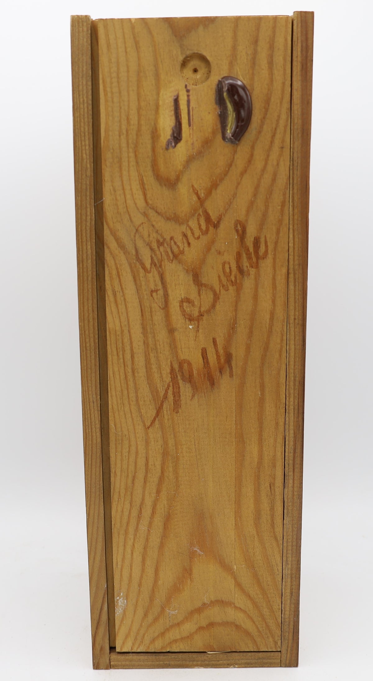L’Héraud Grand Siègle Cognac Vintage 1914 – rare French cognac in luxury gift box, Reserved Treasures Club collectible edition