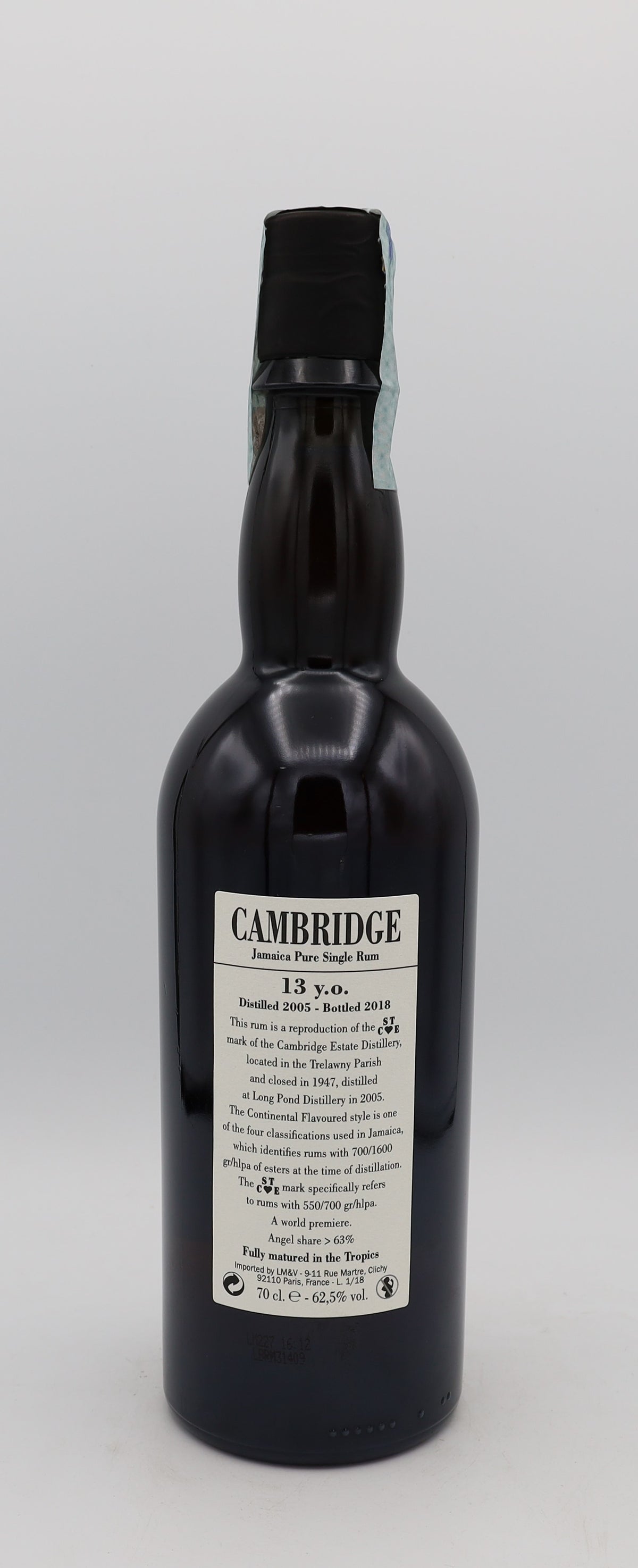 Cambridge Jamaican Rum Long Pond Distillery 13YO – premium aged Jamaican rum presented in a collector’s box, with rich, complex flavors and smooth finish.