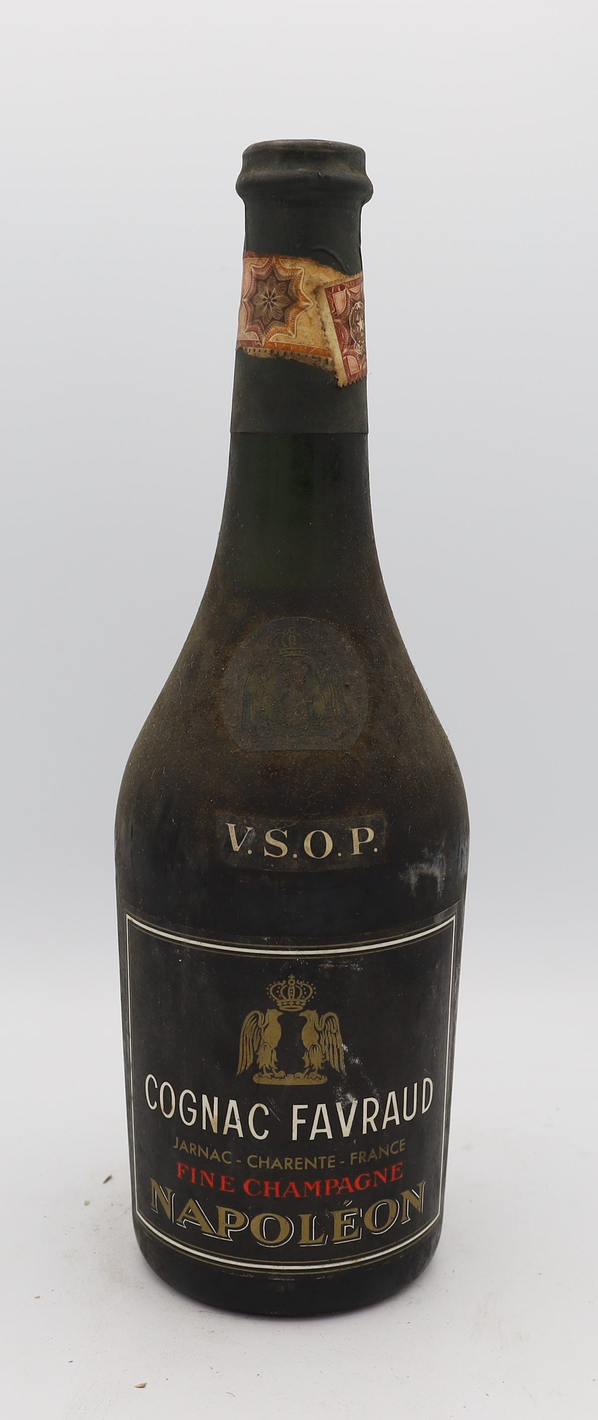 Favraud VSOP Cognac Fine Champagne Napoleon – premium aged brandy with rich, smooth flavors, crafted from Fine Champagne eaux-de-vie, ideal for collectors and connoisseurs.
