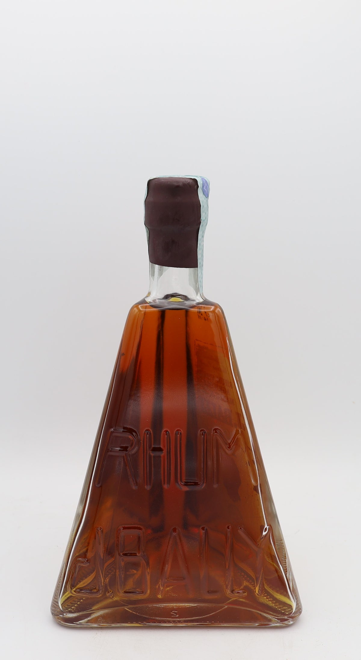 J. Bally 2006 Millésime Rhum Vieux Agricole, Vélier and Reserved Treasures Club edition, presented in a collector’s box – rare aged Martinique rum with rich, complex flavors.