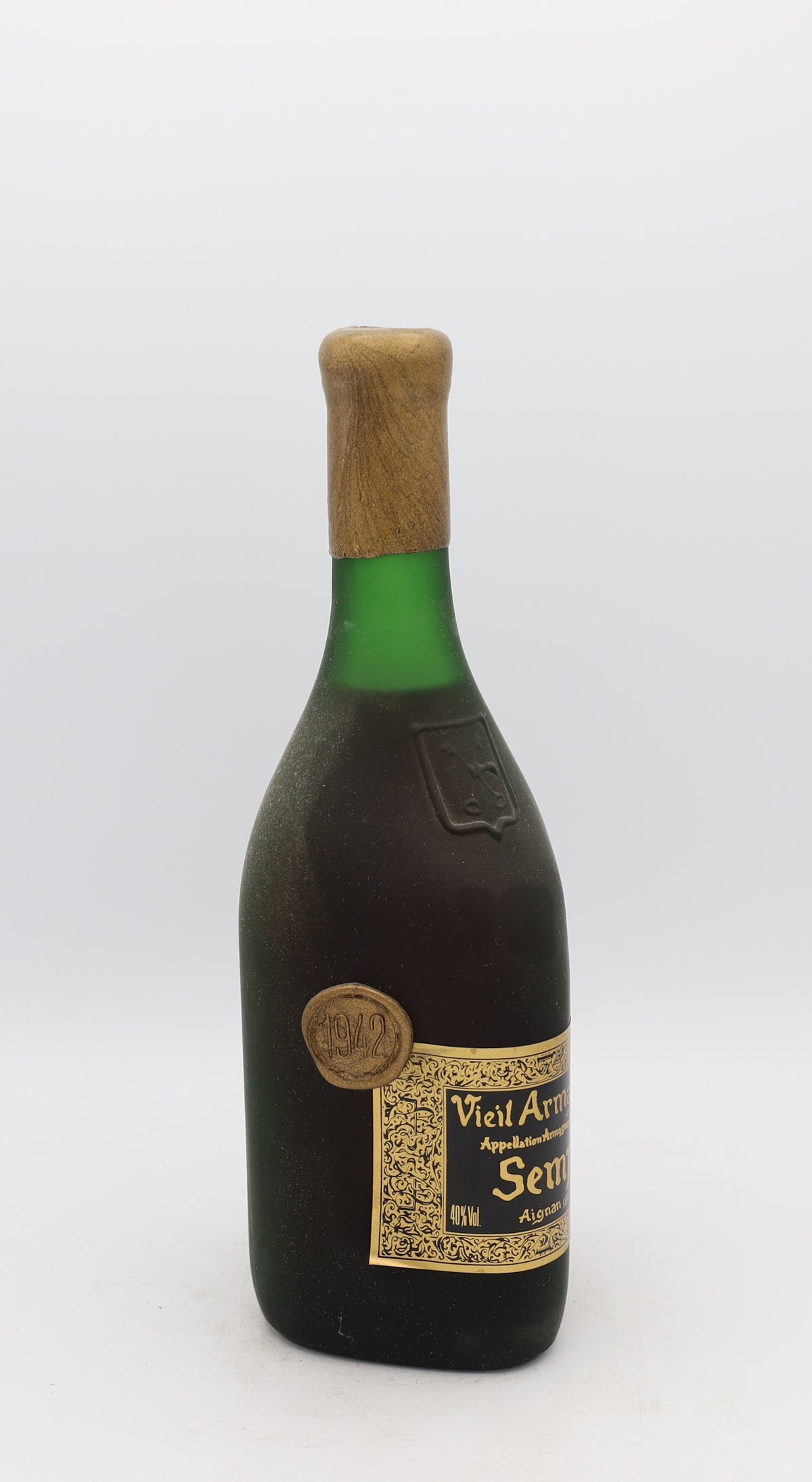 Sempé Armagnac Aignan Vintage 1942, Reserved Treasures Club edition – remarkably rare aged Armagnac with elegant, complex notes and exceptional depth.