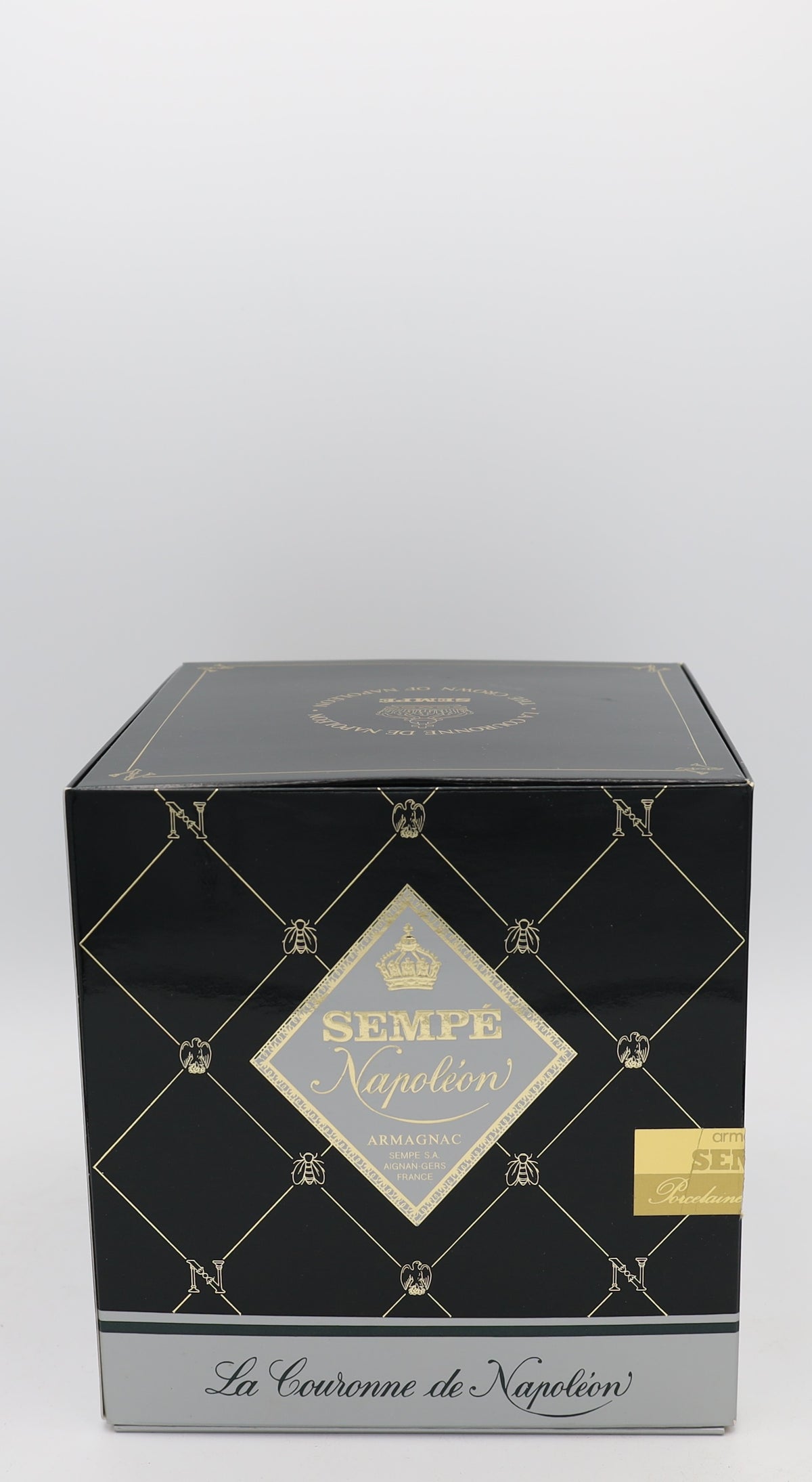 Sempé La Couronne Napoleon Armagnac, Reserved Treasures Club edition – premium aged brandy with rich, complex flavors, perfect for collectors